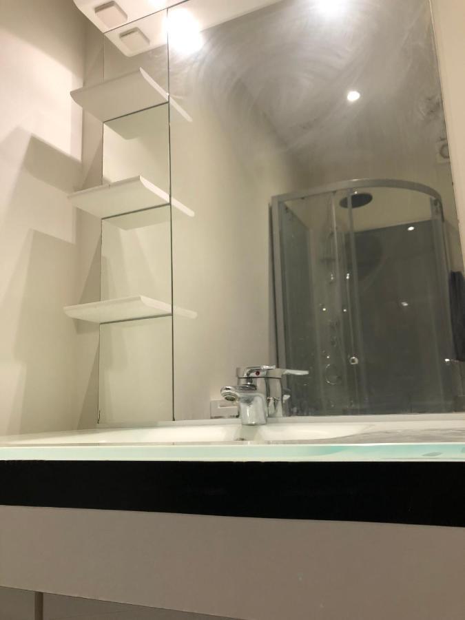 Au P'Tit Loft - Wifi Fibre - Orange Tv - Hyper Centre - Gare Apartment Troyes Ngoại thất bức ảnh